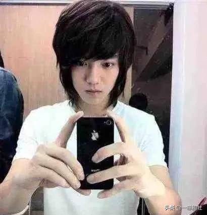 娱乐吃瓜艺人出道前,揭秘吃瓜艺人出道前的心酸历程